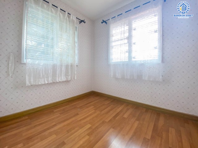 *****ทาวน์เฮ้าส์มือสองย่านนนทบุรี ม.พฤกษาทาวน์เน็กซ์ ติวานนท์-พระราม5 หลังมุม! เนื้อที่มากถึงเกือบ 23 ตร.ว. ตกแต่งใหม่ ฟังก์ชัน 3 ห้องนอน 2 ห้องน้ำ 1 ที่จอดรถ ตัวบ้านติดสวน อากาศถ่ายเทดี บนทำเลติดถ.นครอินทร์ ใกล้รถไฟฟ้าสายสีม่วง "สถานีตลาดบางใหญ่" และทางด่วน